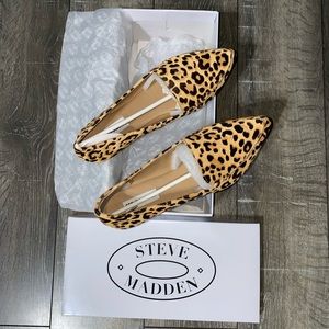 Steve Madden | Feather Leopard Loafers, size US 8.